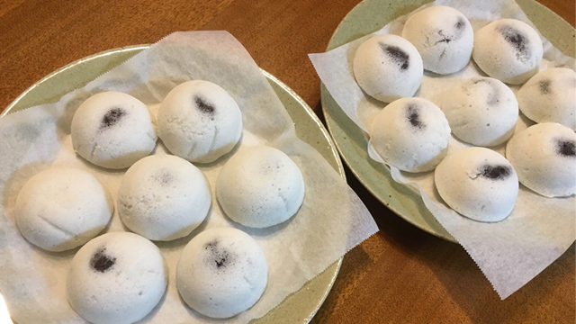 外出自粛で家で過ごす日々。鹿児島の郷土菓子「かるかんまんじゅう」を作ってみました