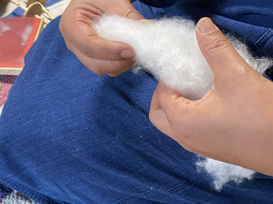 綿が猫の毛のように細くなります